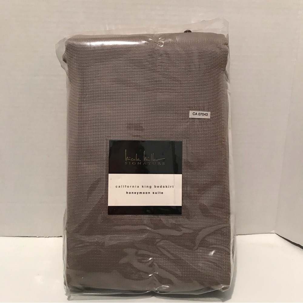 Nicole Miller KING BED SKIRT pewter NEW